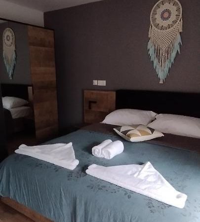 Votsi  Spartines Home מראה חיצוני תמונה