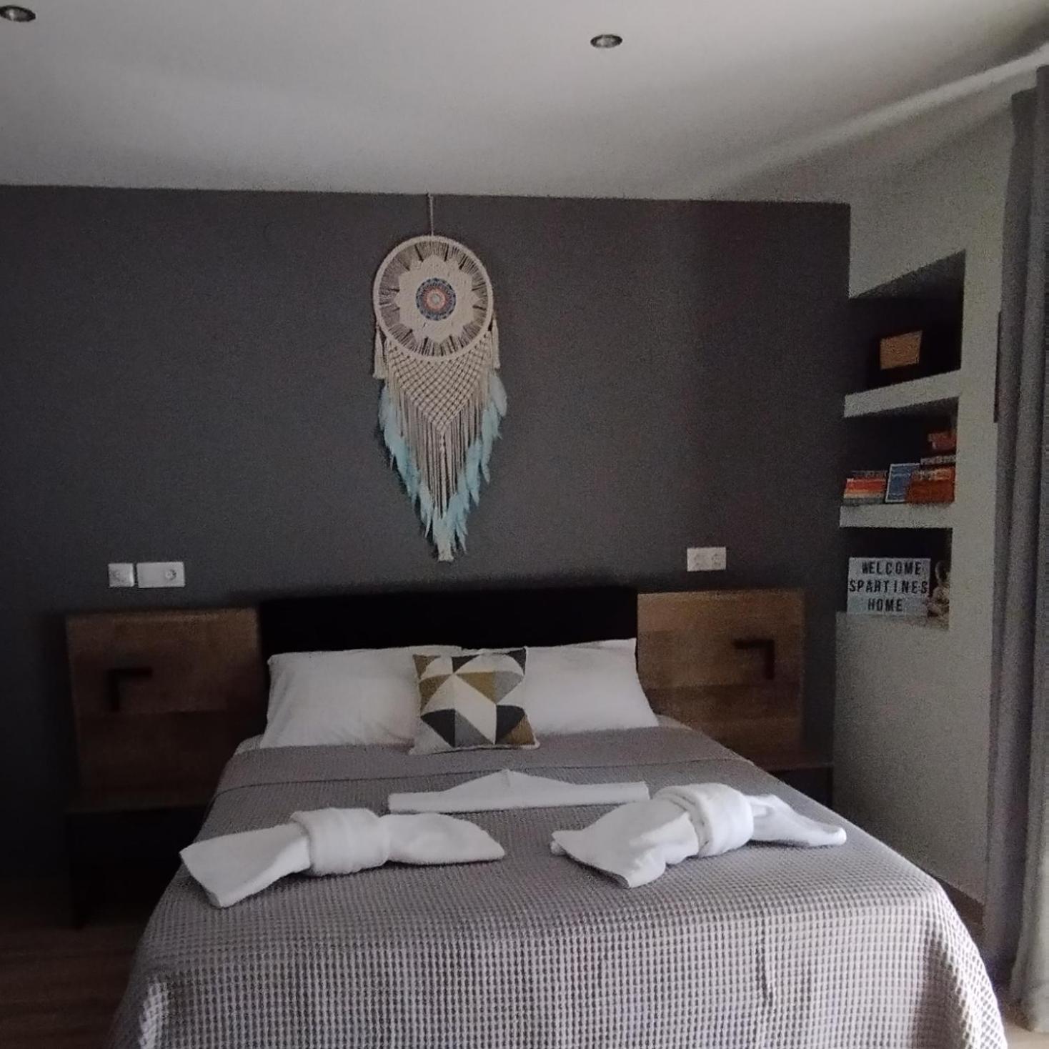 Votsi  Spartines Home מראה חיצוני תמונה